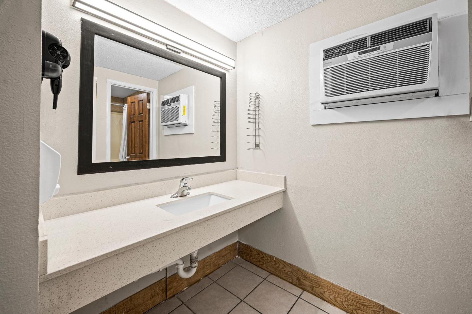 Country Town N' Suites Gatlinburg Extérieur photo